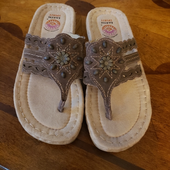 earth spirit women's andi sandal